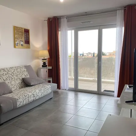 T2 Avec Balcon, Parking Prive, Wifi - - Fr-1-553-204 Apartmán