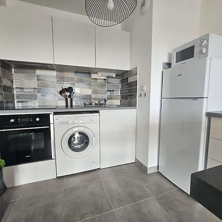 Appartement T2 Avec Balcon, Parking Privé, Wifi - - Fr-1-553-204 Balaruc-les-Bains